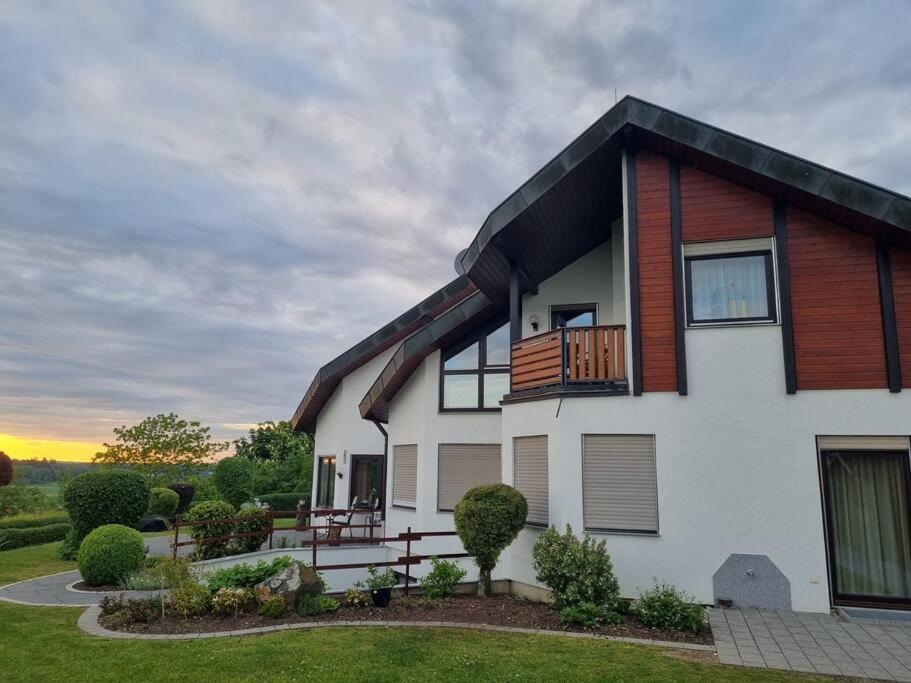 Seeblick Apartment *
